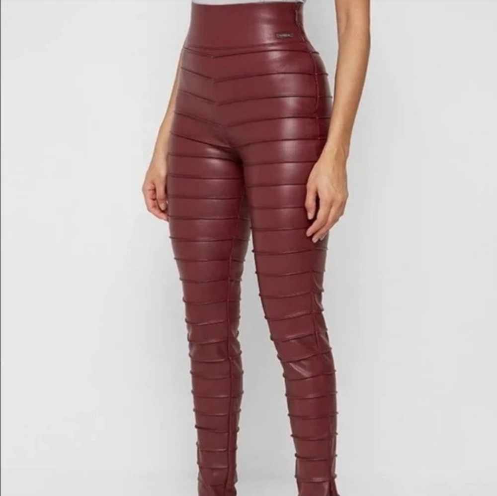 NWT Maniere De Voir Ribbed Vegan Leather Leggings Cabernat Red UK 12